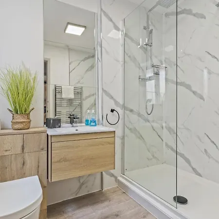 Tatil Evi Navy House - Location - Free Parking, Fastwifi, Smarttv With Netflix By Yoko Redcar