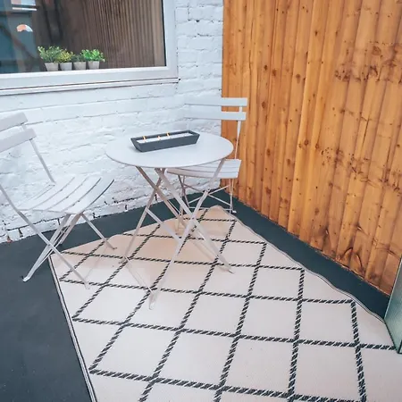 Navy House - Location - Free Parking, Fastwifi, Smarttv With Netflix By Yoko Hébergement de vacances